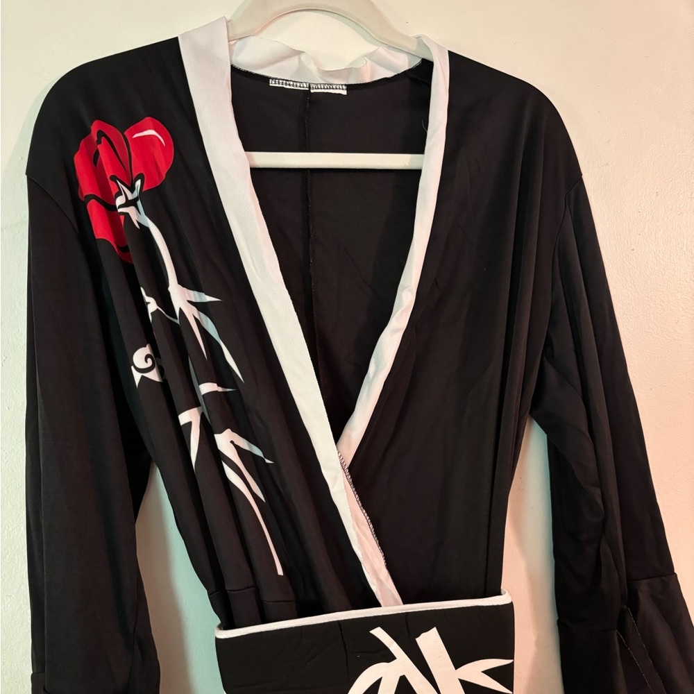 Spirit Halloween Geisha costume